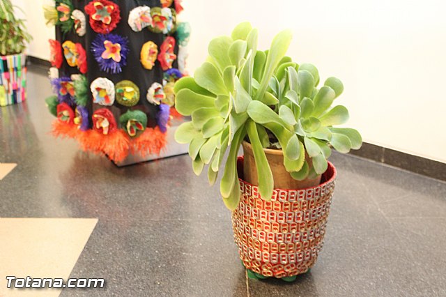 Exposicin de manualidades REUTILIZA-T - 57