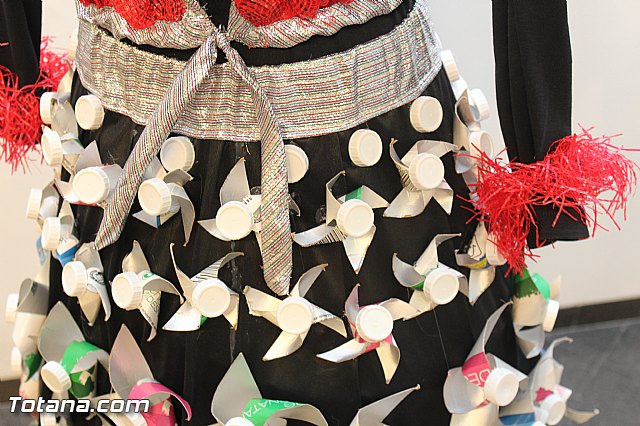 Exposicin de manualidades REUTILIZA-T - 63