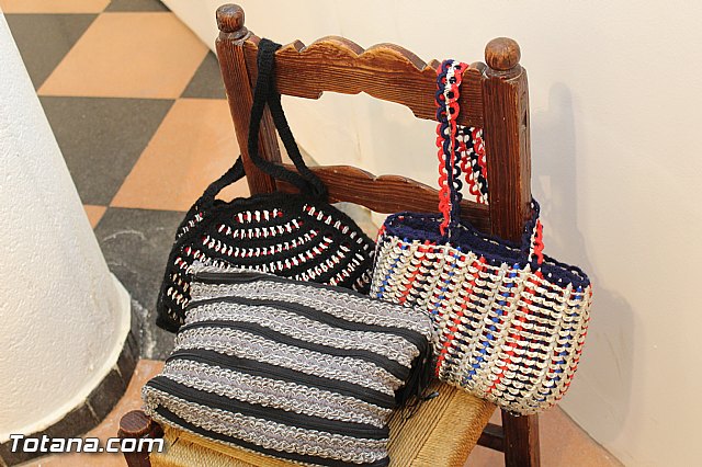 Exposicin de manualidades REUTILIZA-T - 102