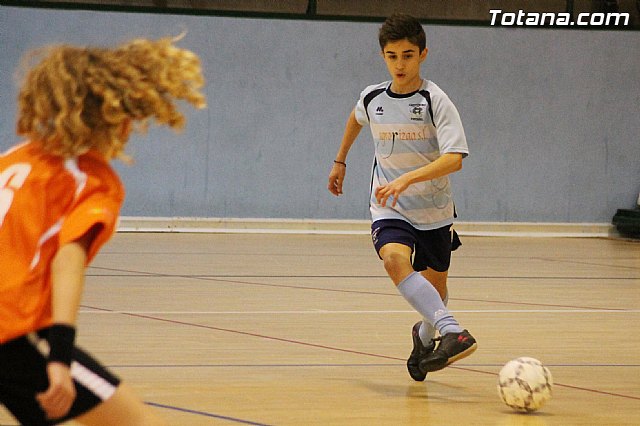 Partido amistoso. Ftbol Sala Capuchinos Infantil A - Roldn Infantil Femenino (4-3) - 10