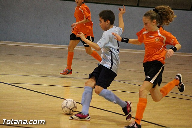 Partido amistoso. Ftbol Sala Capuchinos Infantil A - Roldn Infantil Femenino (4-3) - 65