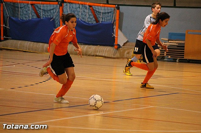 Partido amistoso. Ftbol Sala Capuchinos Infantil A - Roldn Infantil Femenino (4-3) - 69