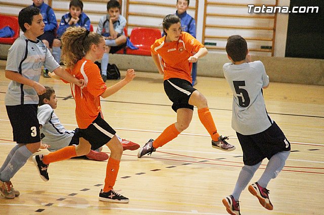 Partido amistoso. Ftbol Sala Capuchinos Infantil A - Roldn Infantil Femenino (4-3) - 74