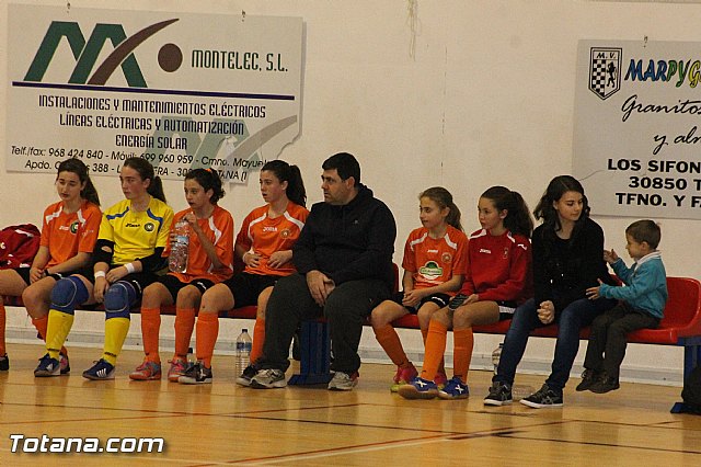 Partido amistoso. Ftbol Sala Capuchinos Infantil A - Roldn Infantil Femenino (4-3) - 86