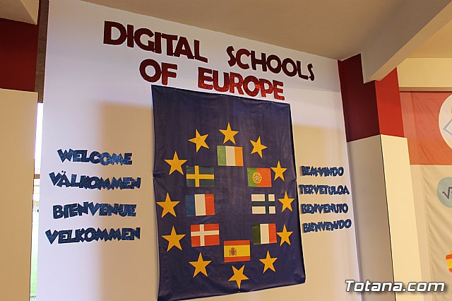 Digital schools of Europe  - Colegio Reina Sofa - 8