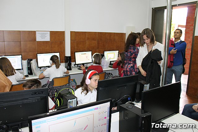 Digital schools of Europe  - Colegio Reina Sofa - 100