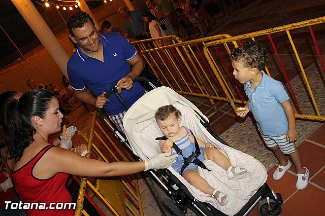 PROCESIN SAN ROQUE 2013 - REPARTO DE 