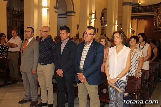 Solemne Eucarista 450 aniversario de la dedicacin del Templo Parroquial de Santiago - 17