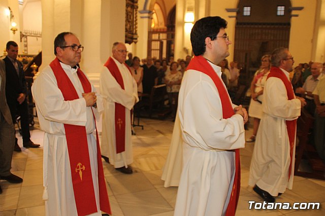 Solemne Eucarista 450 aniversario de la dedicacin del Templo Parroquial de Santiago - 64