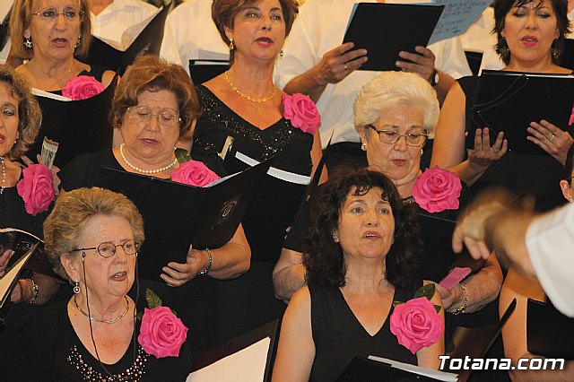 Solemne Eucarista presidida por el Obispo auxiliar y Concierto de la Coral Santiago - 2019 - 47