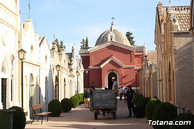 Todos los Santos y Fieles Difuntos. Totana 2011 - 2