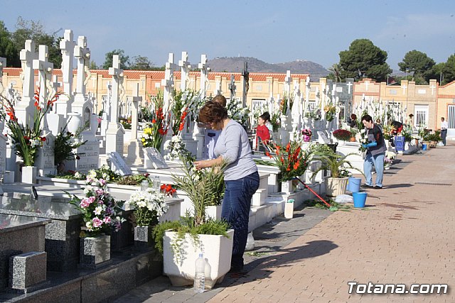 Todos los Santos y Fieles Difuntos. Totana 2011 - 21