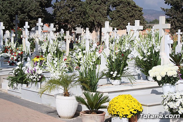 Todos los Santos y Fieles Difuntos. Totana 2011 - 71