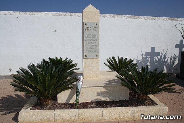 Todos los Santos y Fieles Difuntos. Totana 2011 - 79