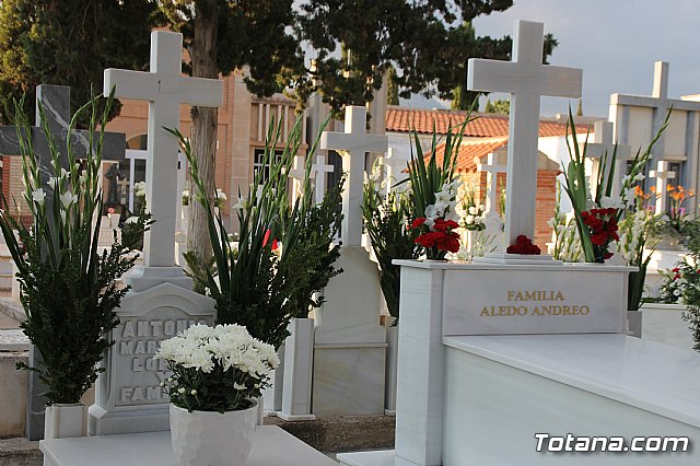 Da de Todos los Santos y Fieles Difuntos 2017 - 19