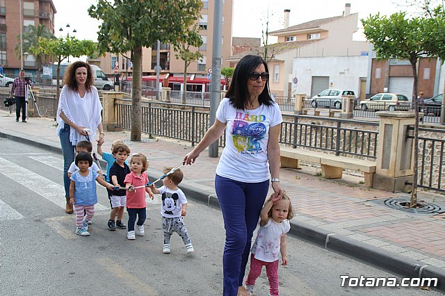 Servicios de emergencias visitan la Escuela Infantil 