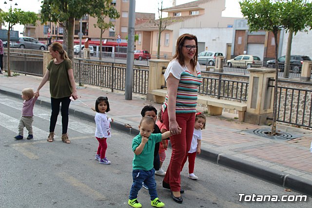 Servicios de emergencias visitan la Escuela Infantil 