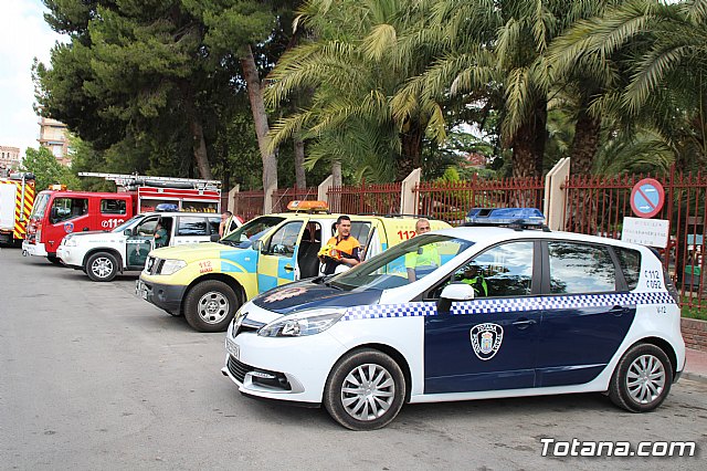 Servicios de emergencias visitan la Escuela Infantil 
