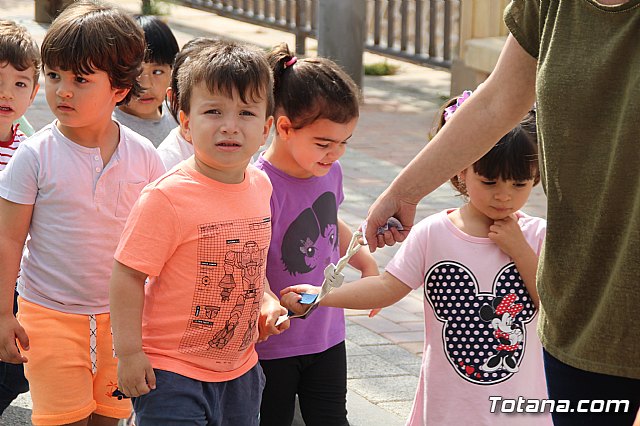 Servicios de emergencias visitan la Escuela Infantil 