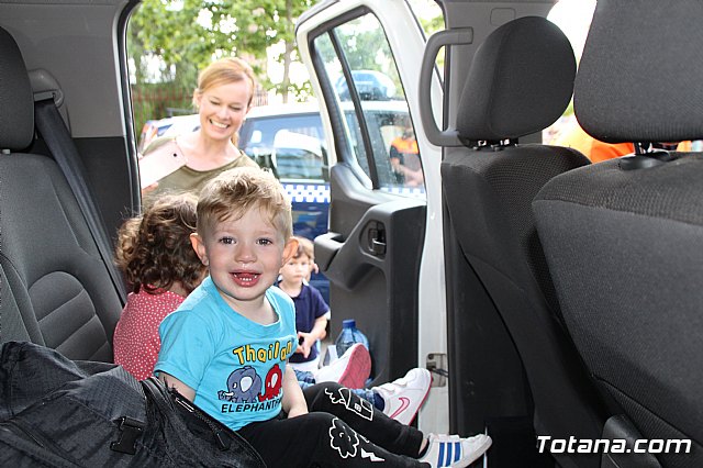 Servicios de emergencias visitan la Escuela Infantil 