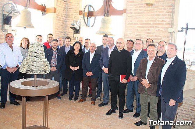 Bendicin de las tabletas y estreno de la marcha 
