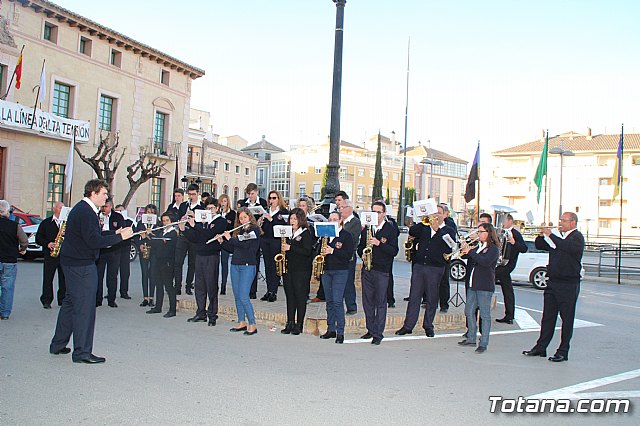 Bendicin de las tabletas y estreno de la marcha 