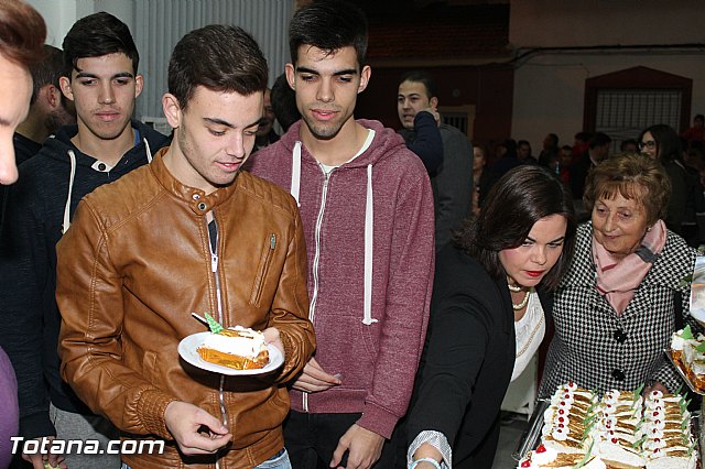 II tarta solidaria. Hdad. de la Oracin en el Huerto - 56