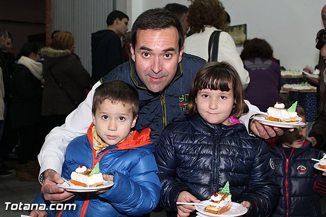II tarta solidaria. Hdad. de la Oracin en el Huerto - 59