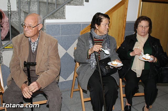 II tarta solidaria. Hdad. de la Oracin en el Huerto - 61
