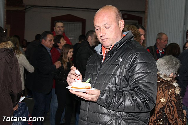 II tarta solidaria. Hdad. de la Oracin en el Huerto - 63