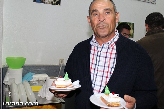 II tarta solidaria. Hdad. de la Oracin en el Huerto - 68
