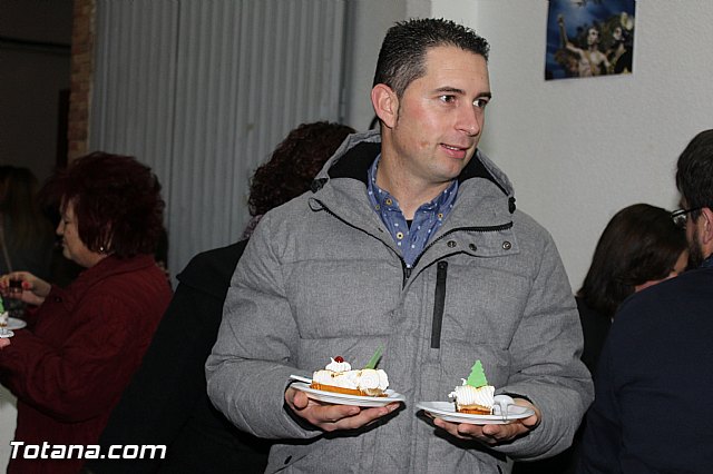 II tarta solidaria. Hdad. de la Oracin en el Huerto - 70