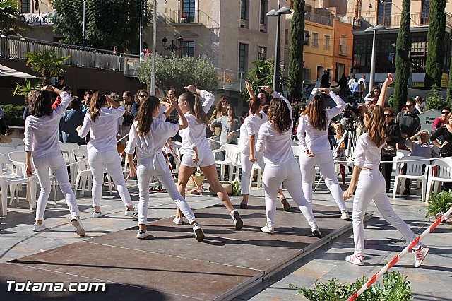 Domingo de tendencias - Totana 2016 - 1530