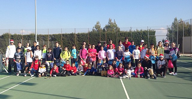 Fiesta y torneo de Navidad de la Escuela de Tenis del C.T.Totana 2015 - 1