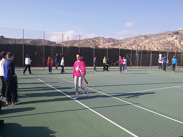 Fiesta y torneo de Navidad de la Escuela de Tenis del C.T.Totana 2015 - 14