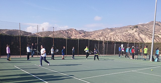 Fiesta y torneo de Navidad de la Escuela de Tenis del C.T.Totana 2015 - 15