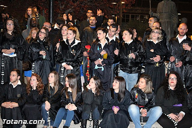 Traslado de los tronos a sus sedes. Viernes Santo 2015 - 33