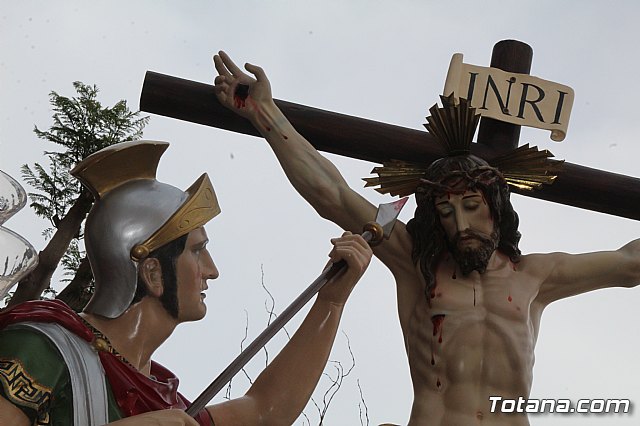 Traslados de los tronos a sus sedes tras la suspensin de la procesin del Santo Entierro 2019 - 5