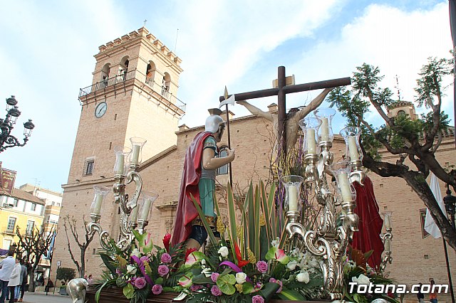 Traslados de los tronos a sus sedes tras la suspensin de la procesin del Santo Entierro 2019 - 6