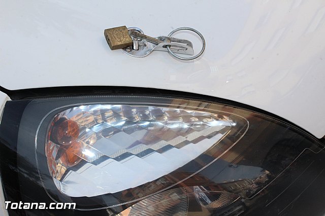 Verificaciones tcnicas coches XXX Subida a La Santa 2015 - 108