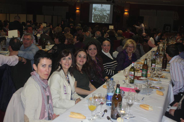 La Cofrada de la Vernica rindi Homenaje a los Hermanos ms veteranos - 30