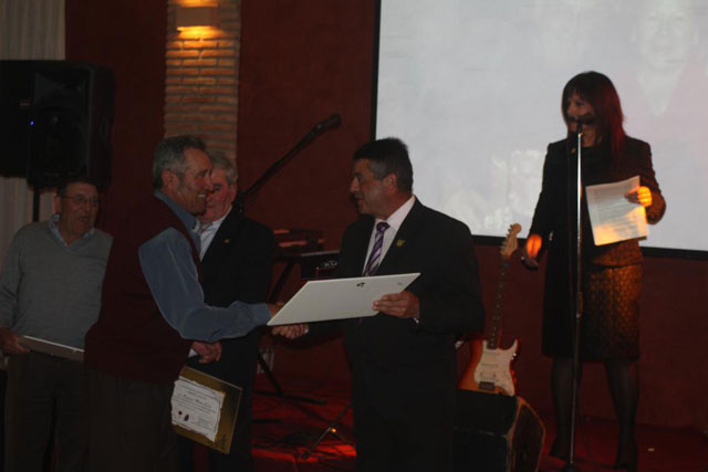 La Cofrada de la Vernica rindi Homenaje a los Hermanos ms veteranos - 118