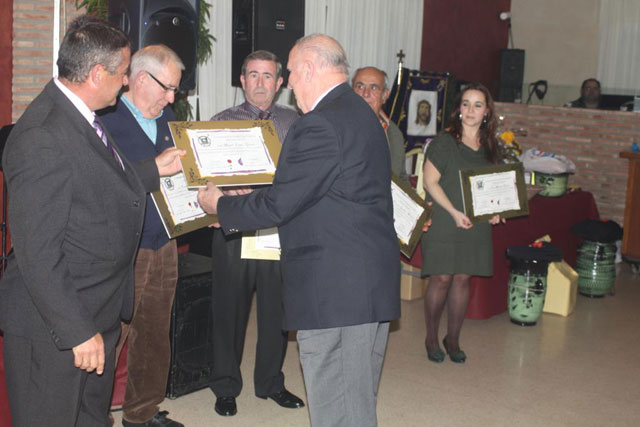 La Cofrada de la Vernica rindi Homenaje a los Hermanos ms veteranos - 133