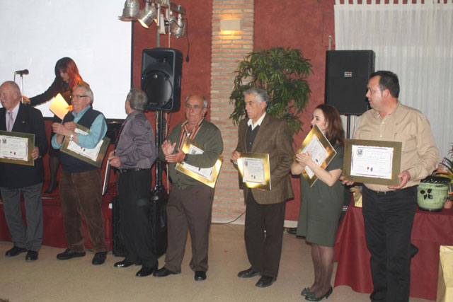 La Cofrada de la Vernica rindi Homenaje a los Hermanos ms veteranos - 145