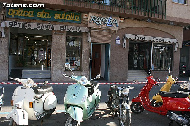 Concentracion Vespas Pub Rambla - 2009 - 1