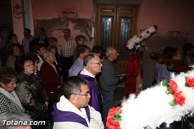Solemne Va Crucis con la imagen de Nuestro Padre Jess Nazareno - Viernes de Dolores 2012 - 68