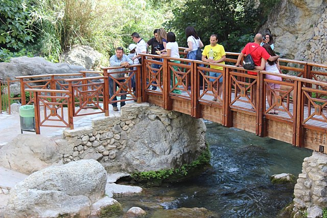 LA HERMANDAD DE JESS EN EL CALVARIO Y SANTA CENA CELEBRA UN VIAJE DE CONVIVENCIA A GUADALEST Y LAS FUENTES DEL ALGAR - 4