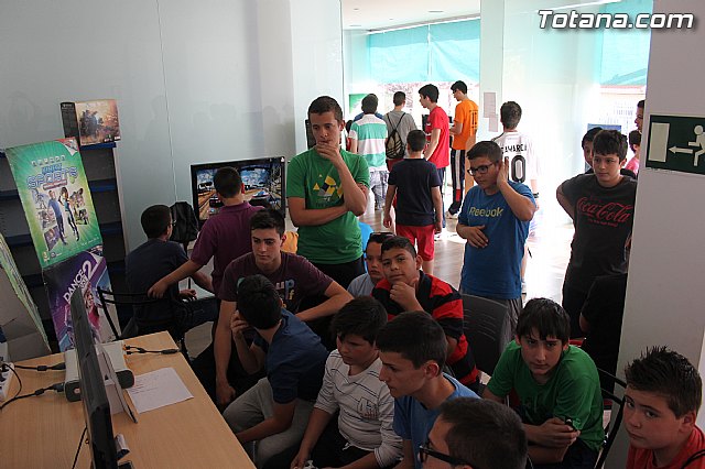 Entrevista y reportaje Party Videoconsolas 