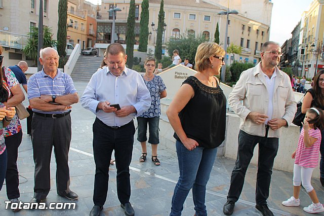 DGenes conmemora con una gran X humana el Da Europeo del Sndrome X Frgil - 28