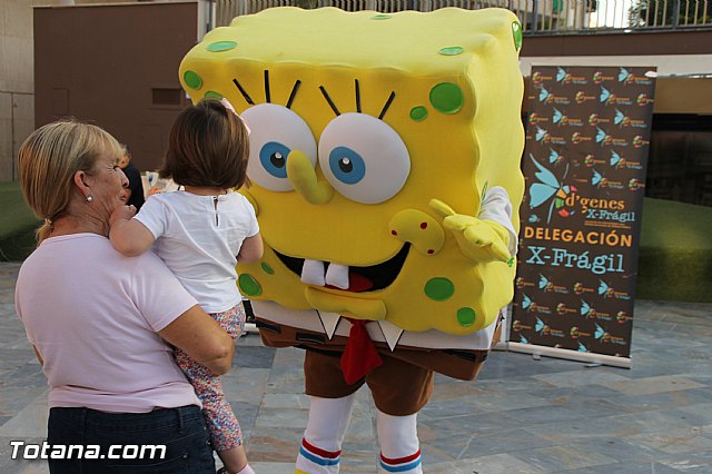 DGenes conmemora con una gran X humana el Da Europeo del Sndrome X Frgil - 29